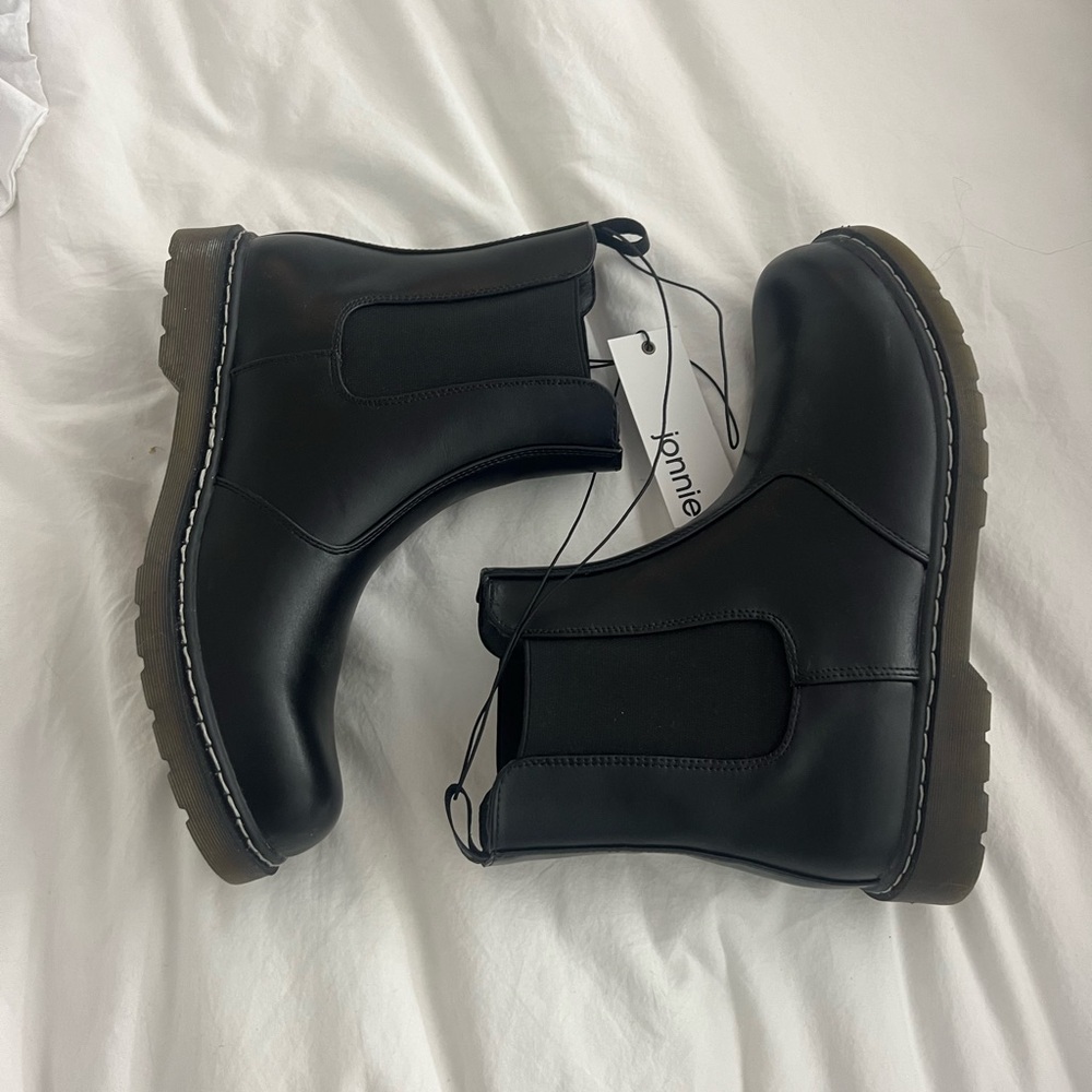Black leather citybeach australia boots
size us womens 9 - Picture 3 of 5